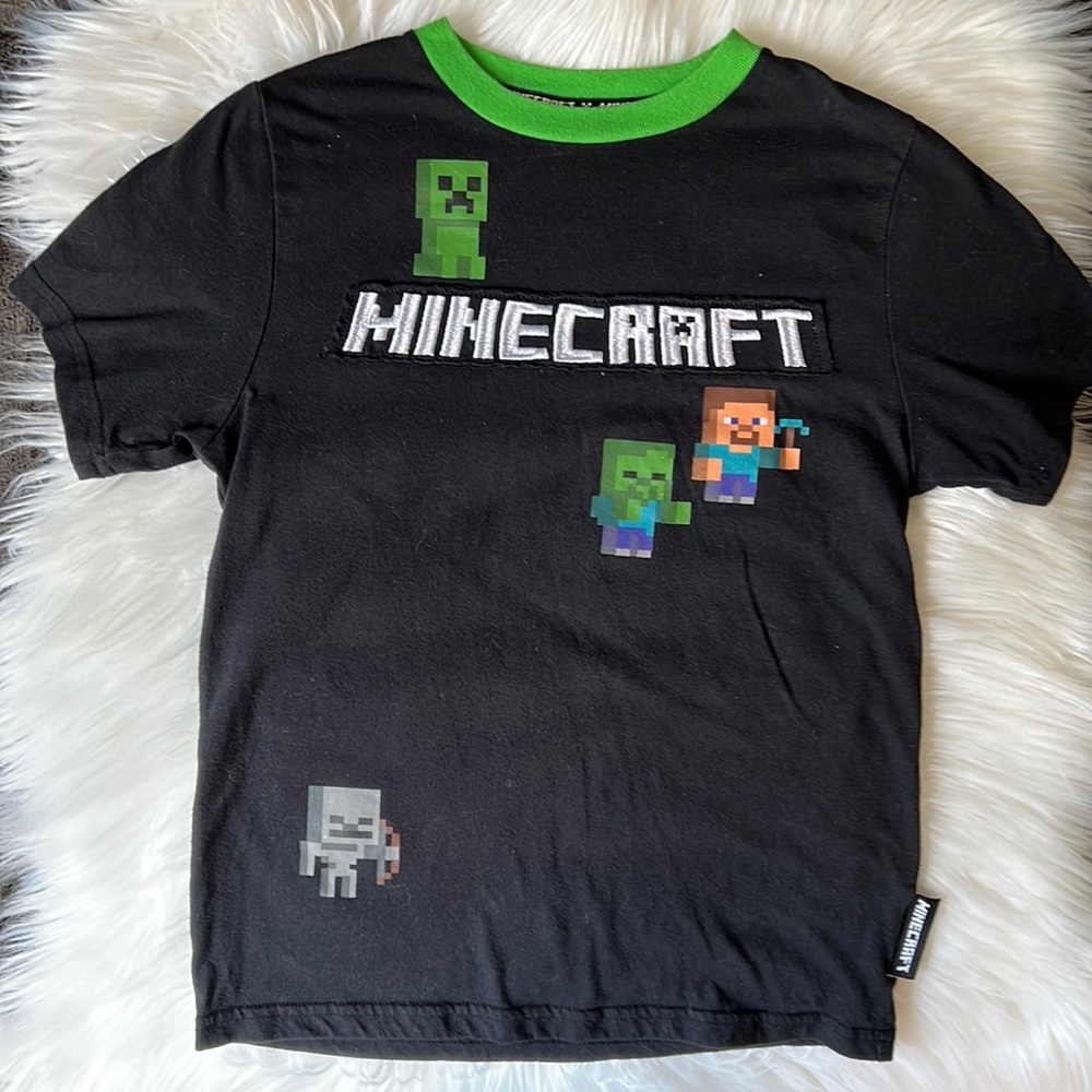 Minecraft Detailed Short Sleeve T-Shirt Boys Size Small Black with Green